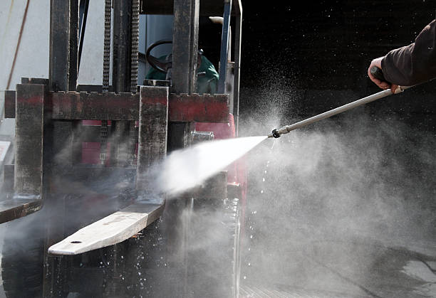 Best Roof Washing  in Hightstown, NJ
